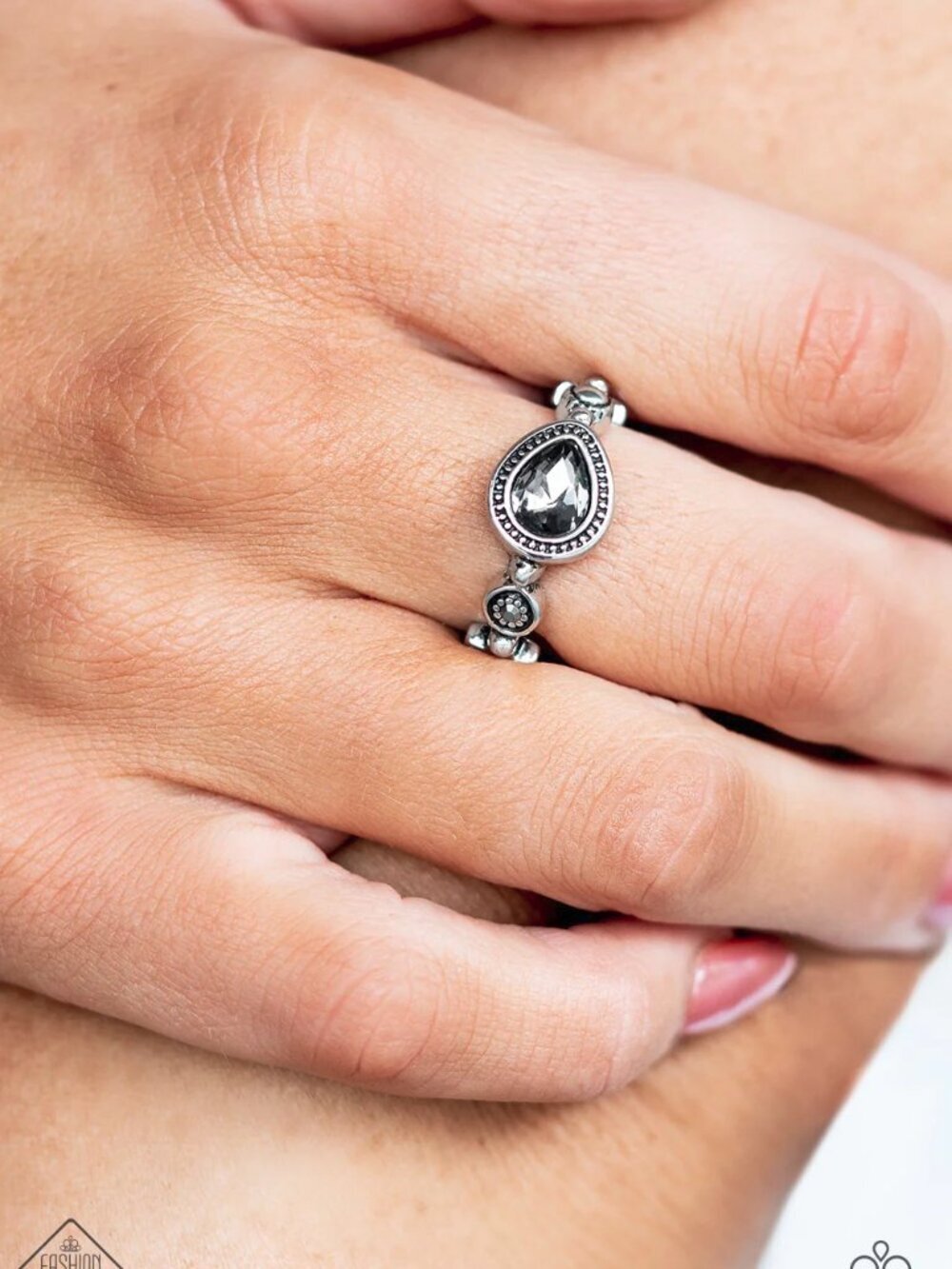 Paparazzi Jewelry Accessories - Artistic Artifact - Silver Ring - Vintage